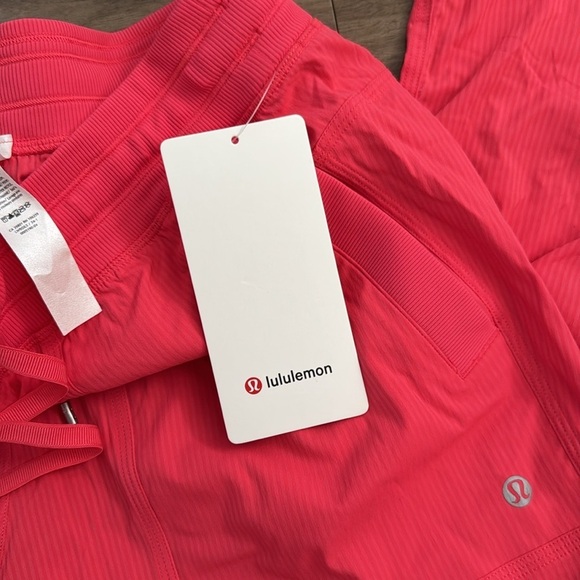 Lululemon Dance Studio Relaxed Fit Mid Rise Cargo Pant in Glaze Pink - Picture 6 of 6